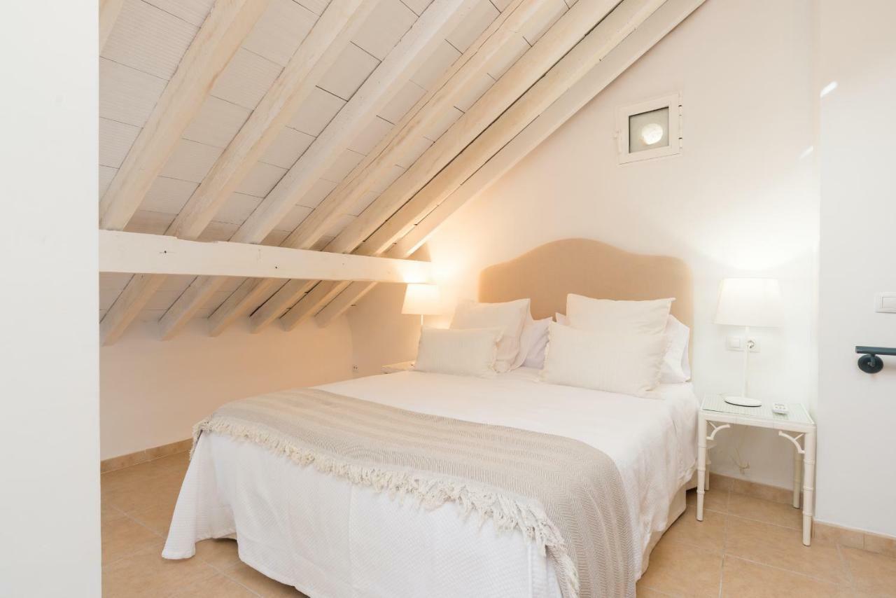 Loft Con Gran Terraza En Primera Linea De Playa Malaga Exterior photo